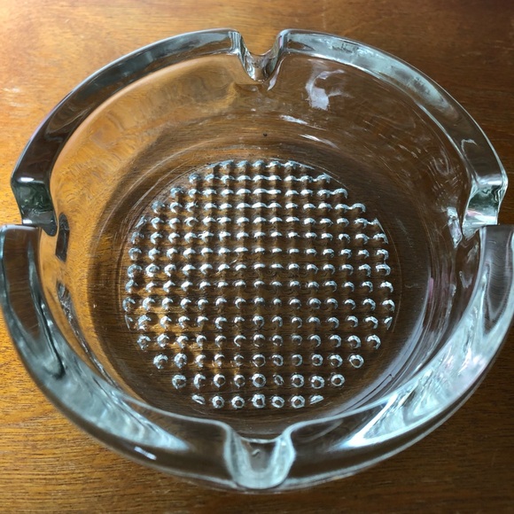 Vintage Heavy Clear Glass Ashtray - Picture 7 of 8